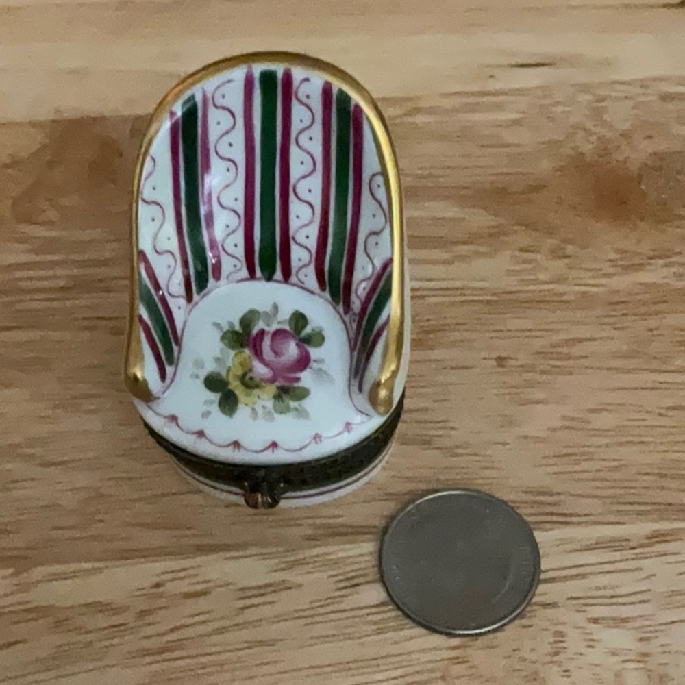 Limoges - Chair Trinket Box
